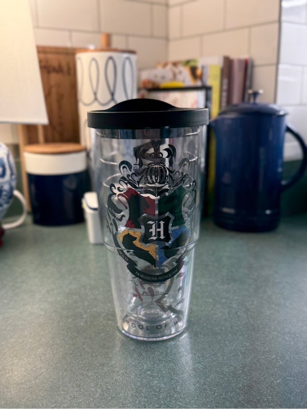 Tervis Tumbler Harry Potter Crest 24oz Insulated Cup with Lid